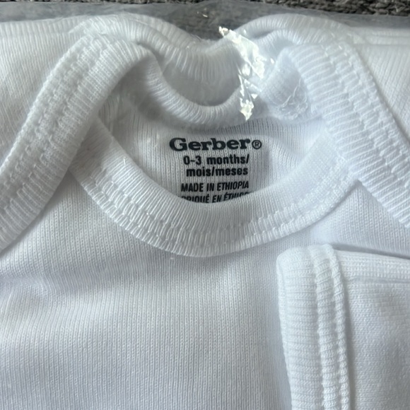 0-3 Month Long Sleeve Onesies! - Picture 2 of 2